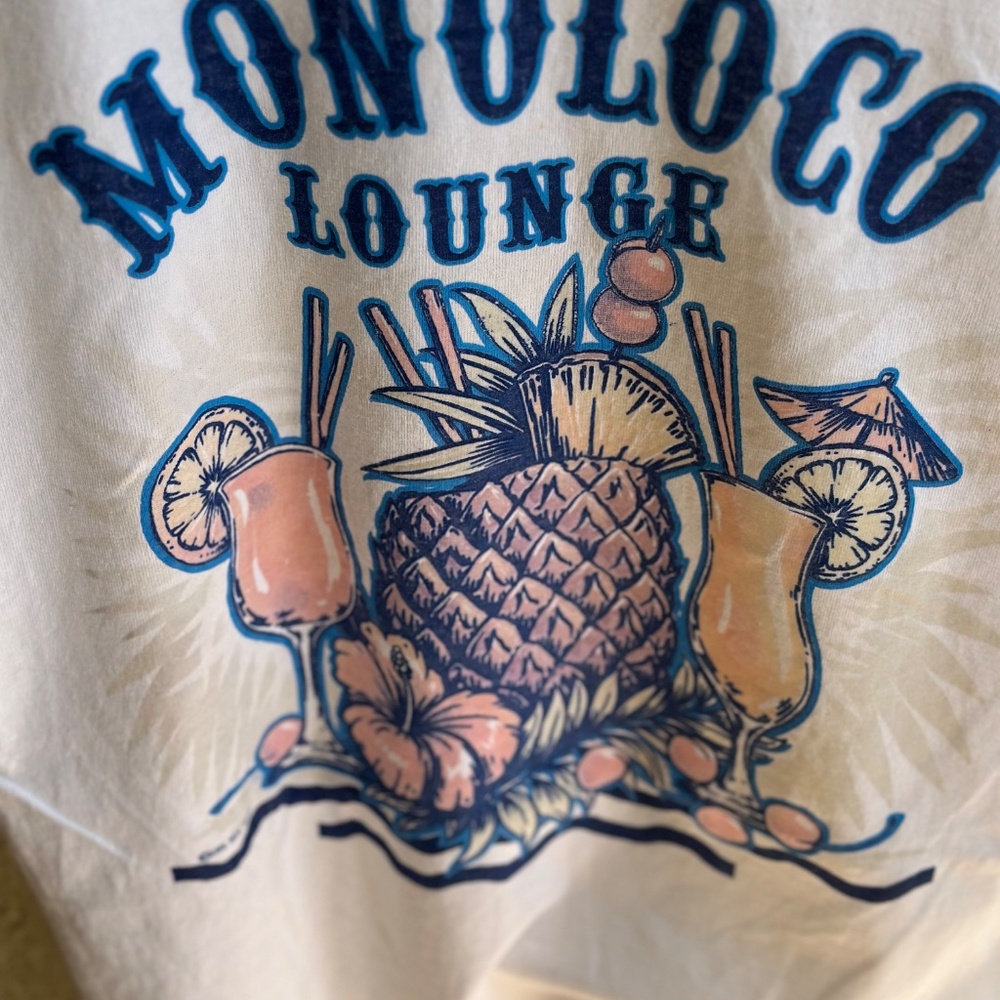 Color Changing Tee Shirt - Picture 2 of 3